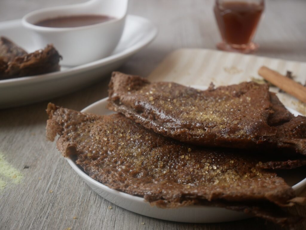 Crêpes con farina di piselli e cacao