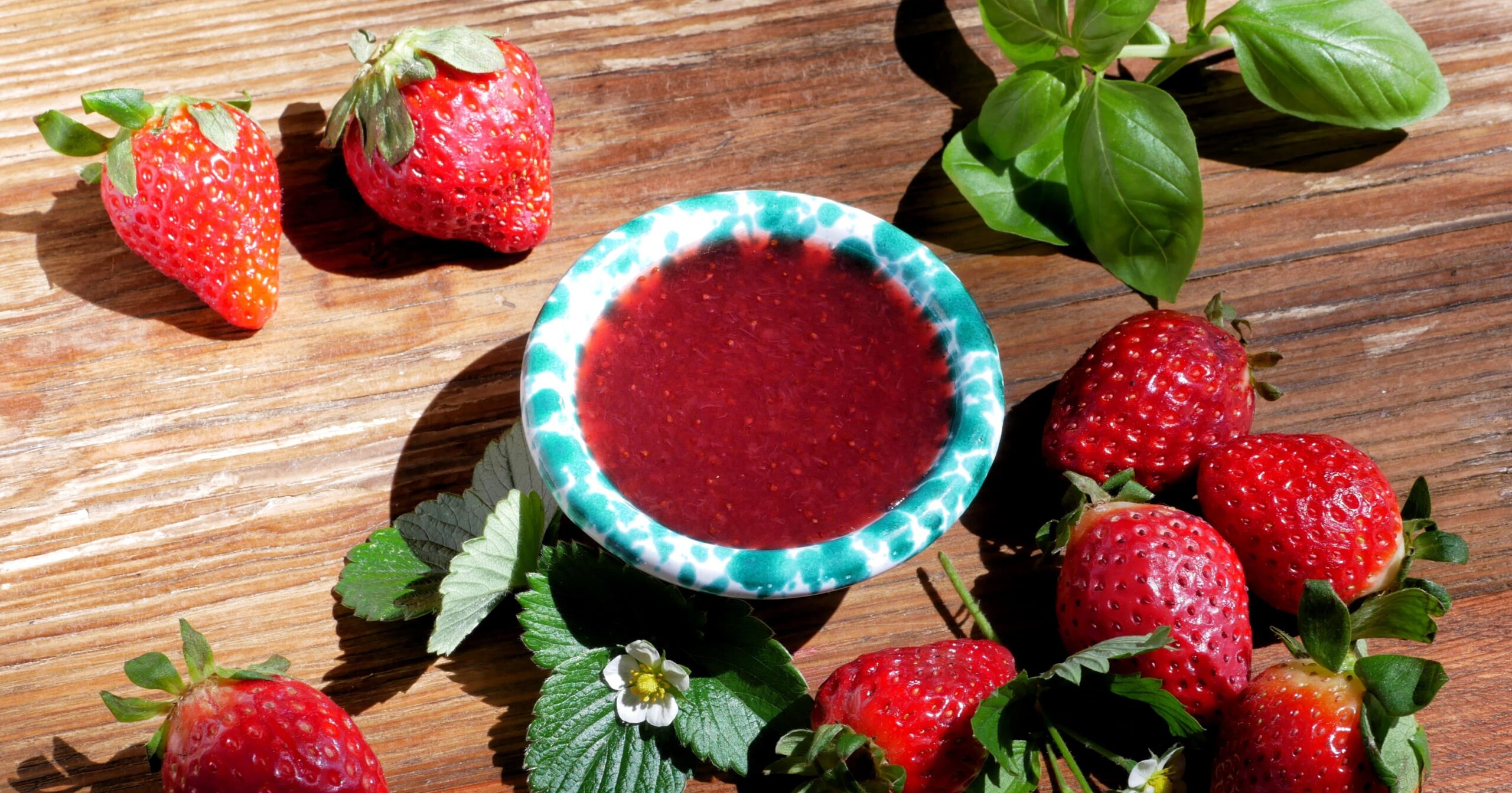 Marmellata di fragole al basilico2 min scaled aspect ratio 1200 630