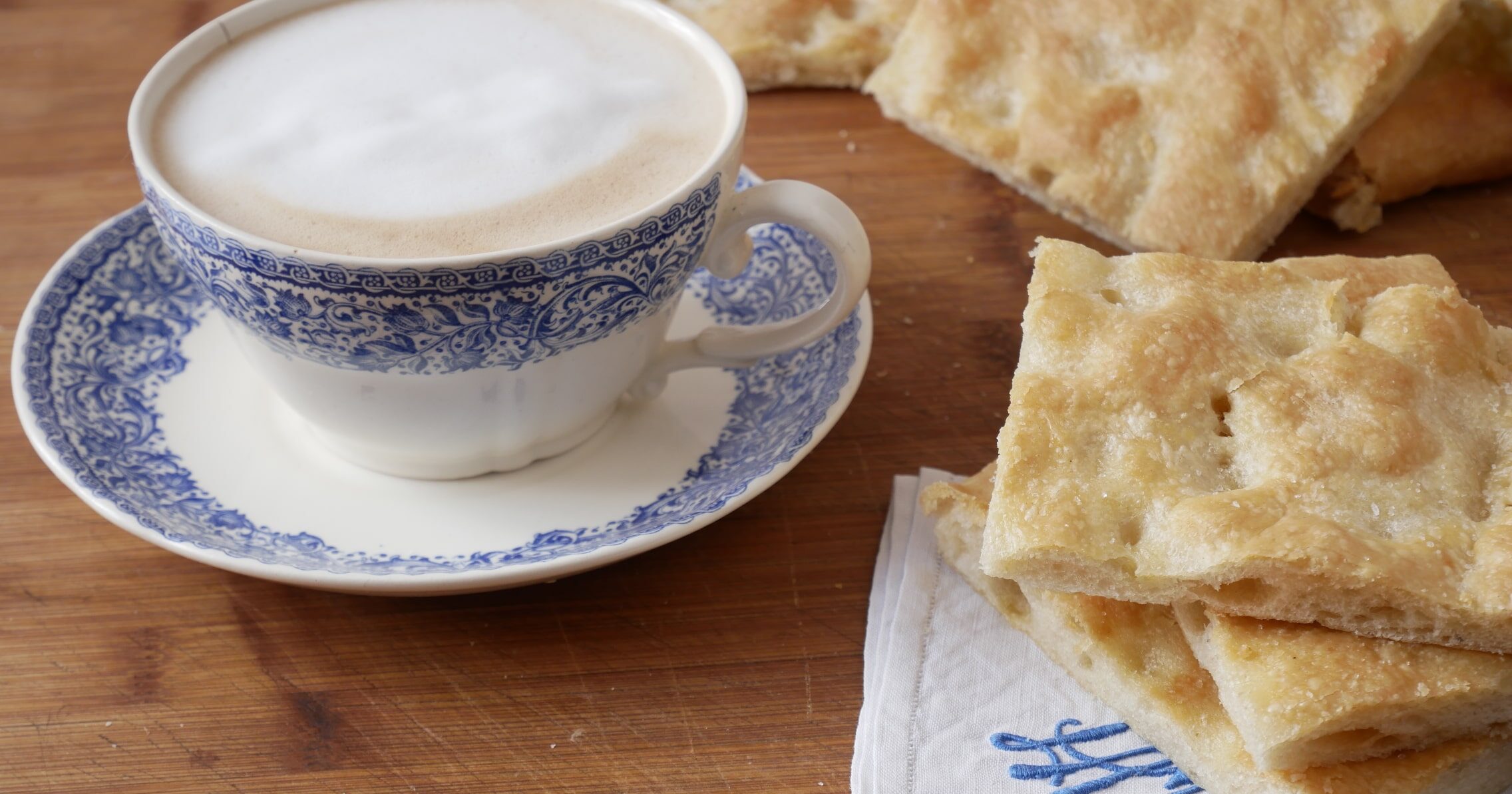 Focaccia genovese nel forno di casa1 aspect ratio 1200 630