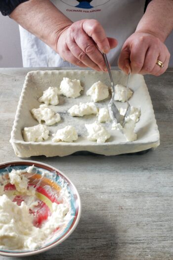 Focaccia di recco2c scaled aspect ratio 350 525