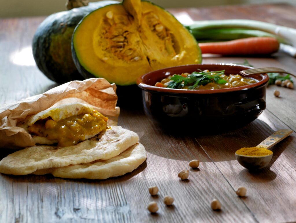 Dhal di ceci e zucca con pane naan